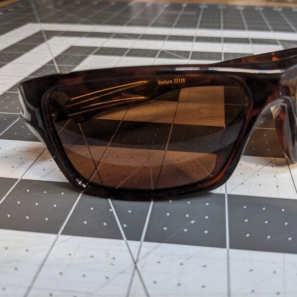 ONE Polarized Sunglasses - Venture (Optic Nerve) - Tortoise / Brown - Picture 7 of 9